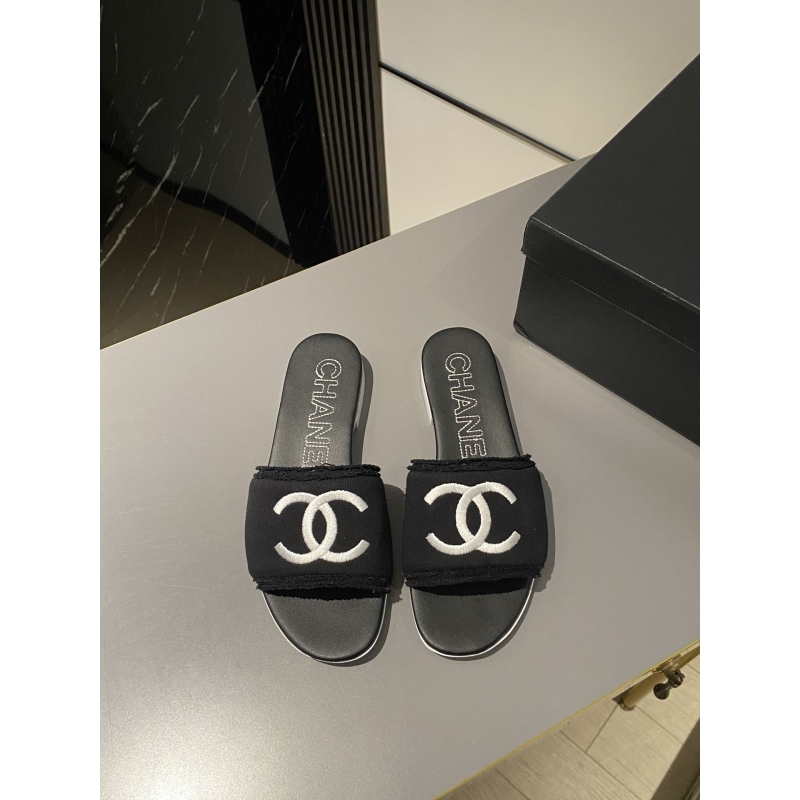 Ch*el slippers